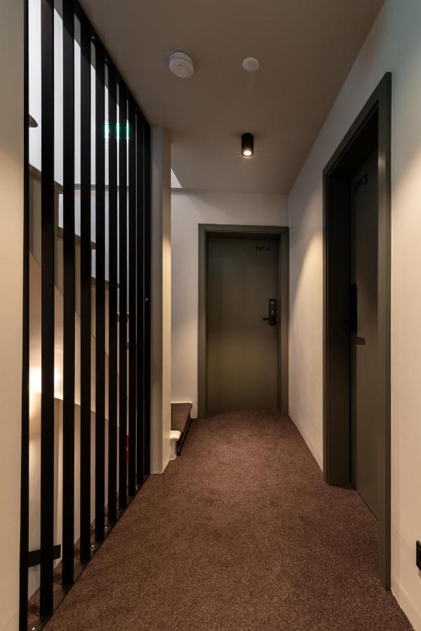 The Adams - Self Check In Hotel Baden-Baden Bagian luar foto