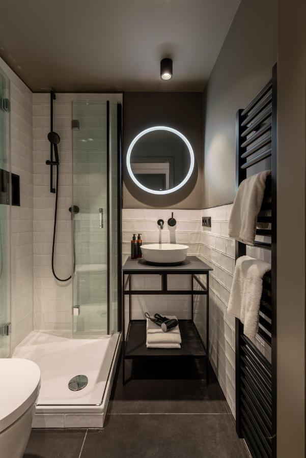 The Adams - Self Check In Hotel Baden-Baden Bagian luar foto